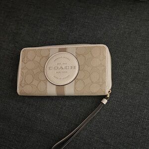 Coach Zip-Around Signature Wallet in Beige and Brown